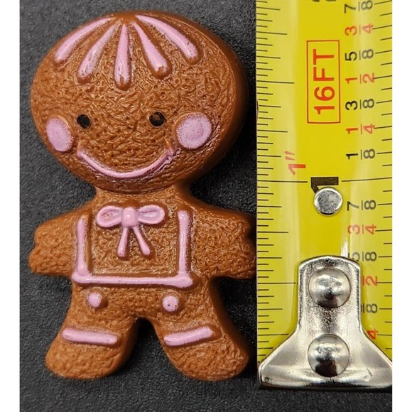 Avon Glace Pin with perfume Gingerbread Pink Frosting Christmas 2"x1.25" 1972 - Picture 2 of 4